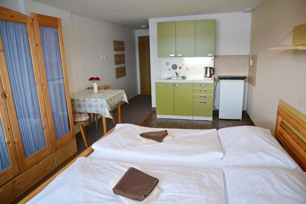 Pension Calla Dolni Vltavice ภายนอก รูปภาพ